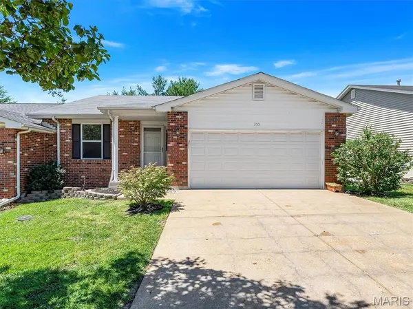 355 Oak Ridge Pkwy, Arnold, MO 63010