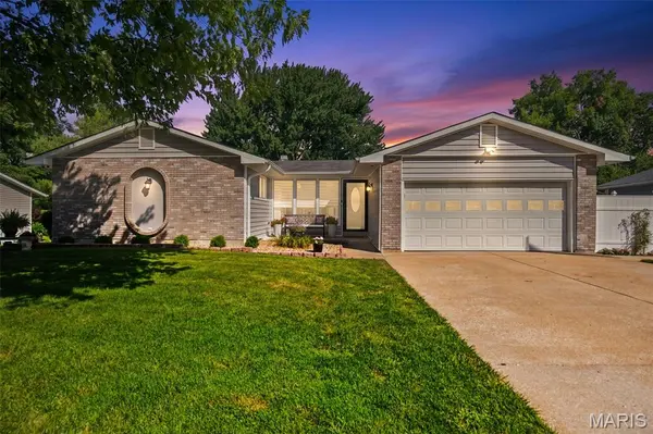 75 Park Charles BLVD, St Peters, MO 63376