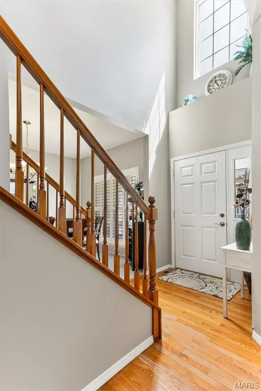 3221 Kingsridge Manor DR, Oakville, MO 63129