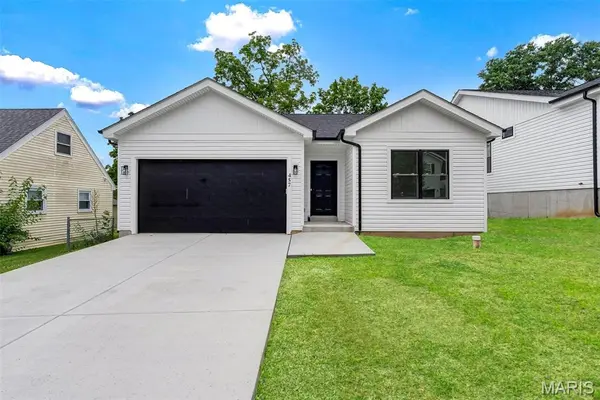 457 Rosedale TER, Ballwin, MO 63021