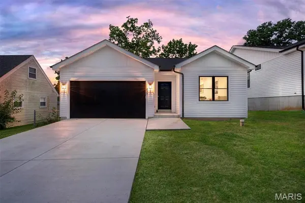 457 Rosedale TER, Ballwin, MO 63021