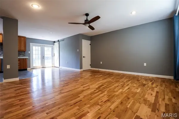 9110 Radiom DR, St Louis, MO 63123