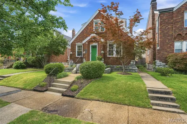 6028 Oleatha AVE, St Louis, MO 63139