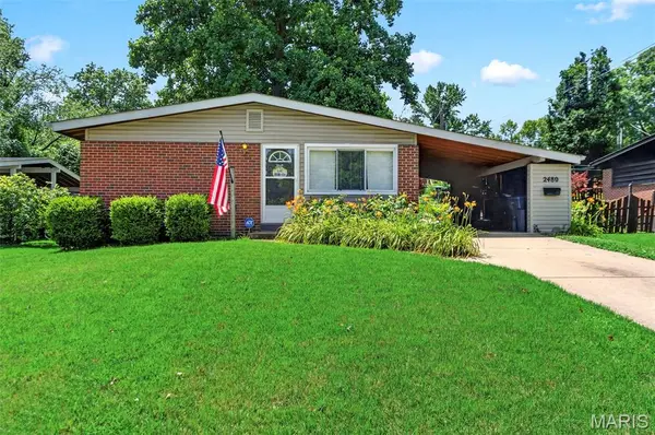 2480 Furlong LN, Florissant, MO 63033