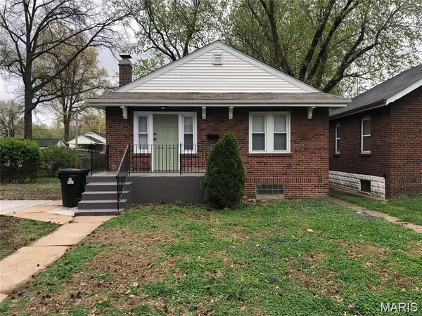 1322 Sheridan DR, University City, MO 63132