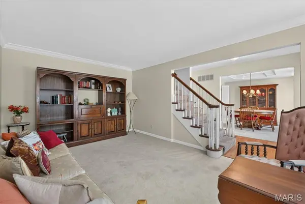 2739 Cripple Creek DR, Oakville, MO 63129