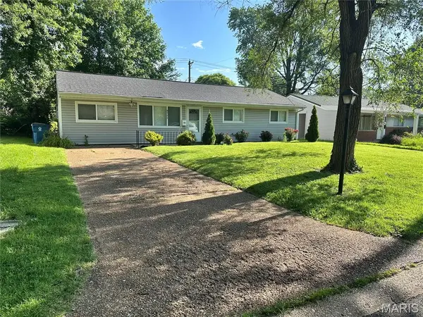 9711 Corregidor DR, Woodson Terrace, MO 63134