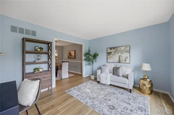801 Dogwood Grove CT, Ellisville, MO 63021