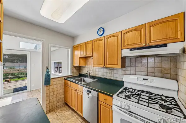 2008 Wismer AVE, Overland, MO 63114