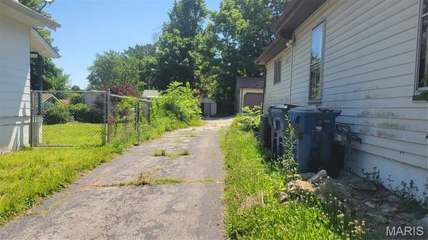 3408 Airway AVE, St Louis, MO 63114