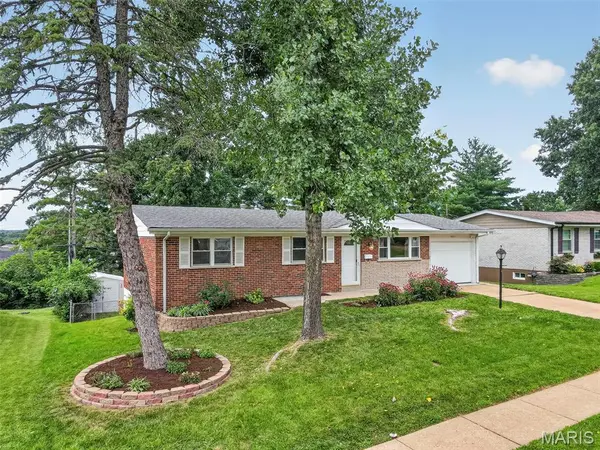 10211 Jubil DR, Unincorporated, MO 63123