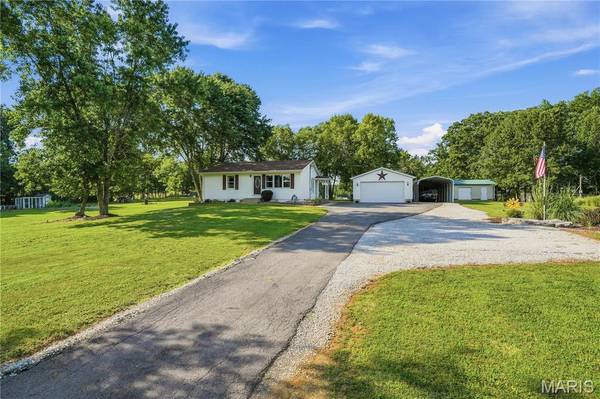 4395 Brevator RD, Moscow Mills, MO 63362