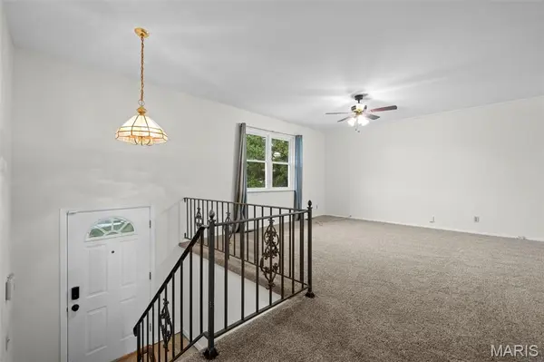 2245 Teakwood Manor DR, Florissant, MO 63031