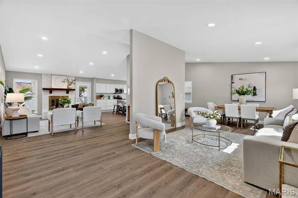 847 Palm Bay DR, Ellisville, MO 63021