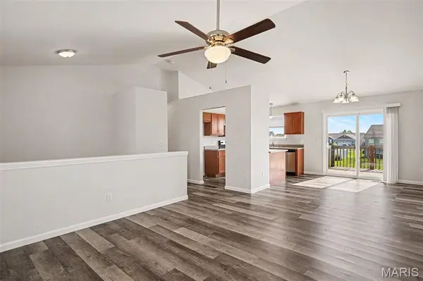 822 Legolas LN, Wright City, MO 63390