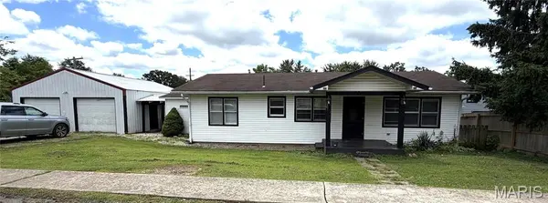 221 E 3rd ST, Mountain View, MO 65548