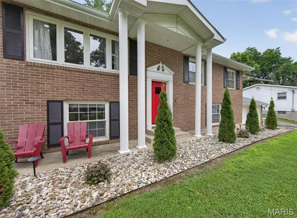 26 Arnold DR, Dupo, IL 62239