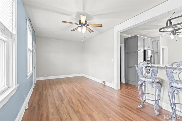4005 Reavis Barracks RD, Mehlville, MO 63125