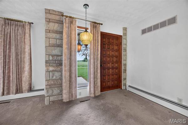11405 Lake RD, Highland, IL 62249