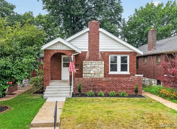5728 Holly Hills AVE, St Louis, MO 63109