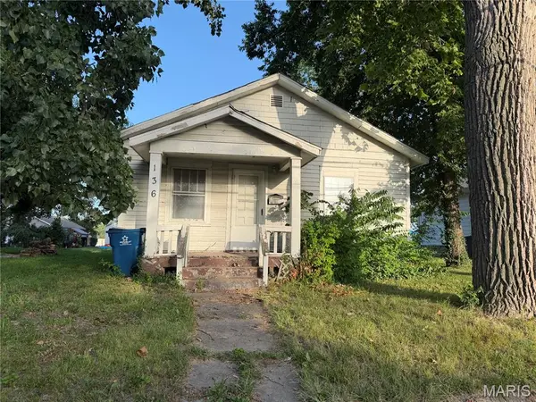136 Illinois ST, East Alton, IL 62024