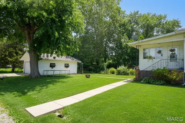 610 N 4th ST, Benld, IL 62009