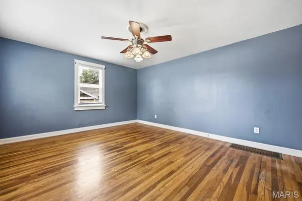 1367 Spellman AVE, Crestwood, MO 63126