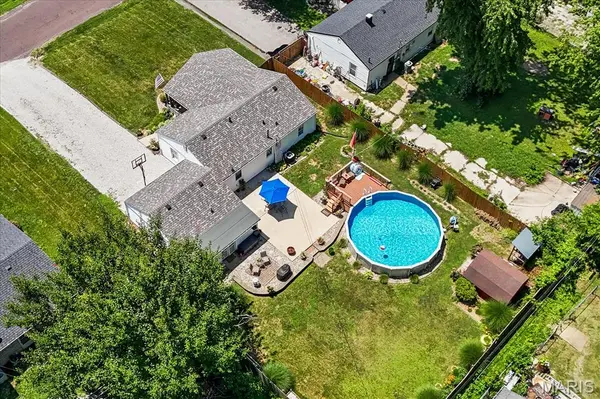 1745 Stevens ST, Belleville, IL 62226