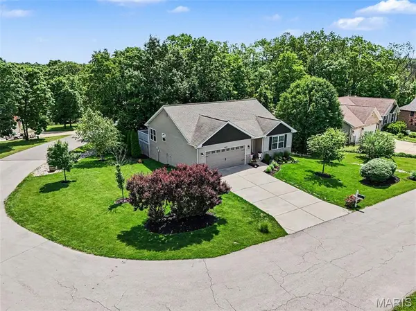 10897 Mulberry DR, Foristell, MO 63348