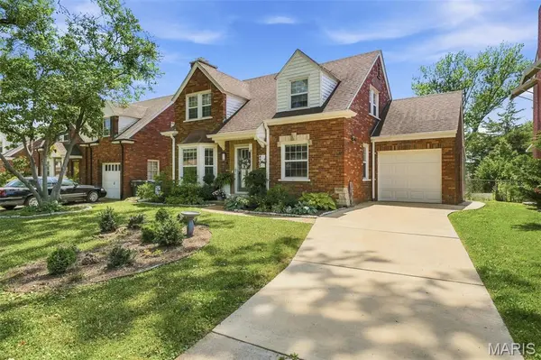 4905 McCausland AVE, St Louis, MO 63109