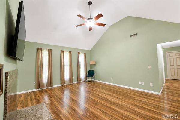 612 N Hickory ST, Jerseyville, IL 62052