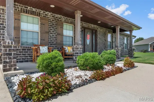 1208 Huntress DR, Sikeston, MO 63801