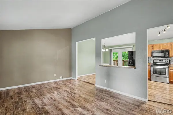 120 Cedar Ridge DR, Pacific, MO 63069