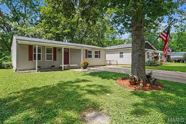 120 Cedar Ridge DR, Pacific, MO 63069