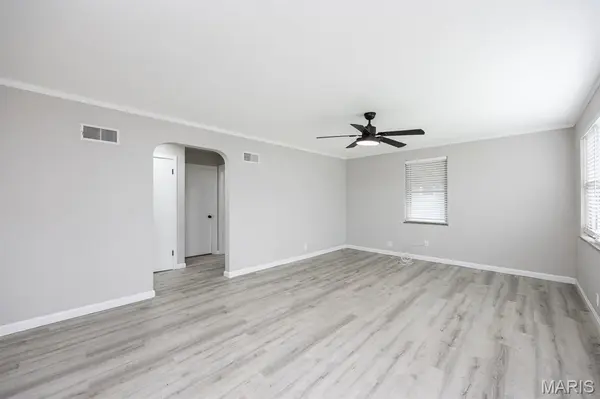 618 E Main ST E, Mascoutah, IL 62258