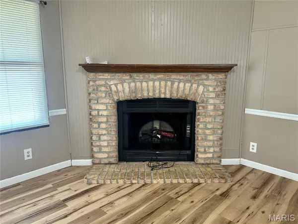 107 N Valle ST, Pilot Knob, MO 63663