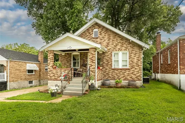 7040 Lena AVE, St Louis, MO 63136