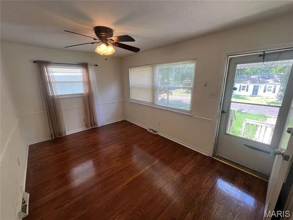 160 Barto DR, St Louis, MO 63135