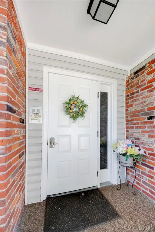 980 Windstream DR #35, St Peters, MO 63376