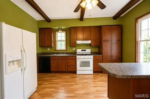 721 Bond AVE, Collinsville, IL 62234