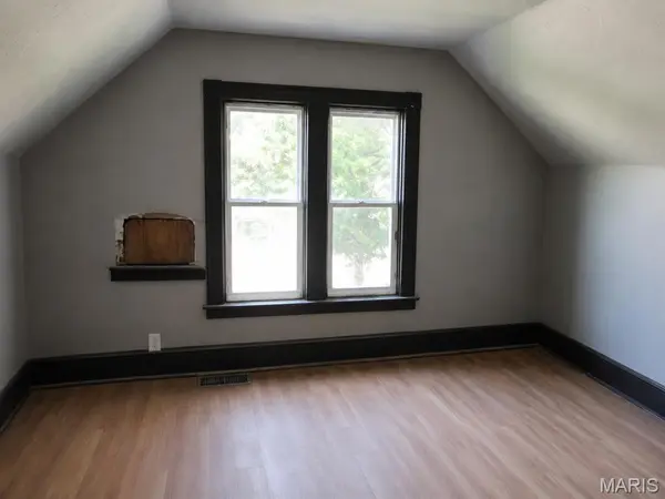6732 Robbins AVE, St Louis, MO 63133