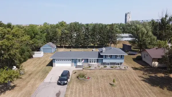 144 6th ST, Grandin, ND 58038