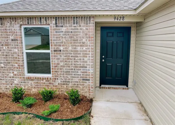 9428 NW 122nd TER, Yukon, OK 73099