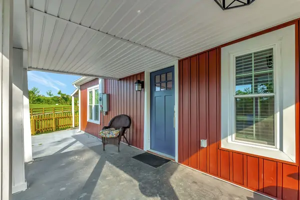 857 Bear Creek Pike, Columbia, TN 38401