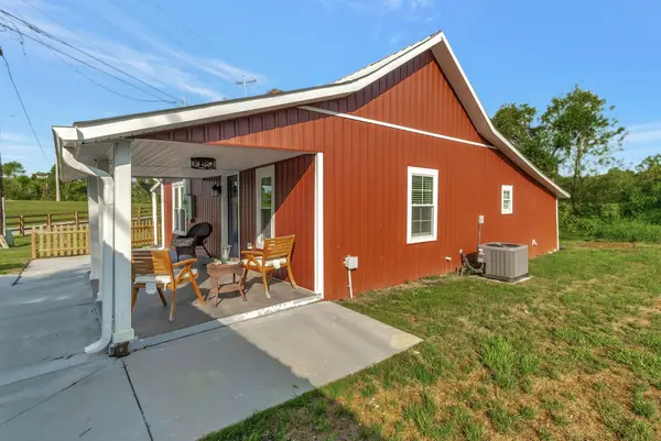 857 Bear Creek Pike, Columbia, TN 38401