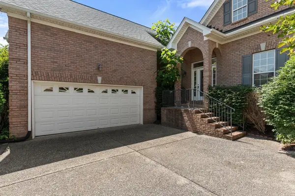 106 Newport Cir, Hendersonville, TN 37075