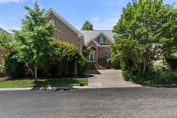 106 Newport Cir, Hendersonville, TN 37075