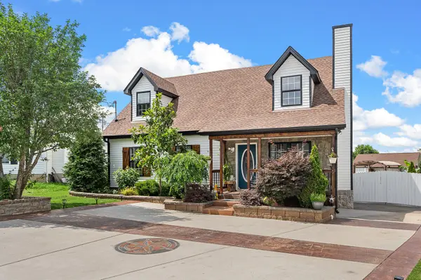 304 Hank Aaron Cv, La Vergne, TN 37086
