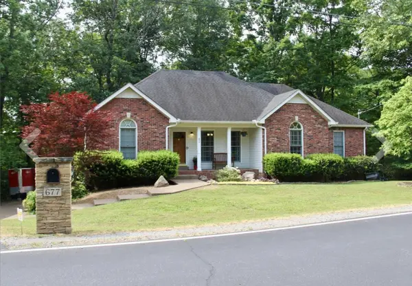 677 Lone Oak Dr, Pegram, TN 37143