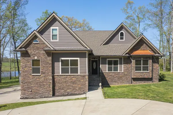 4512 General Forest Cir, Bon Aqua, TN 37025